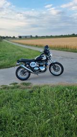Triumph Bonneville T 100 - TRIUMPH T 100