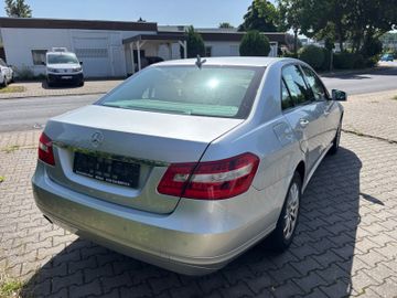 Mercedes E 200 - 6