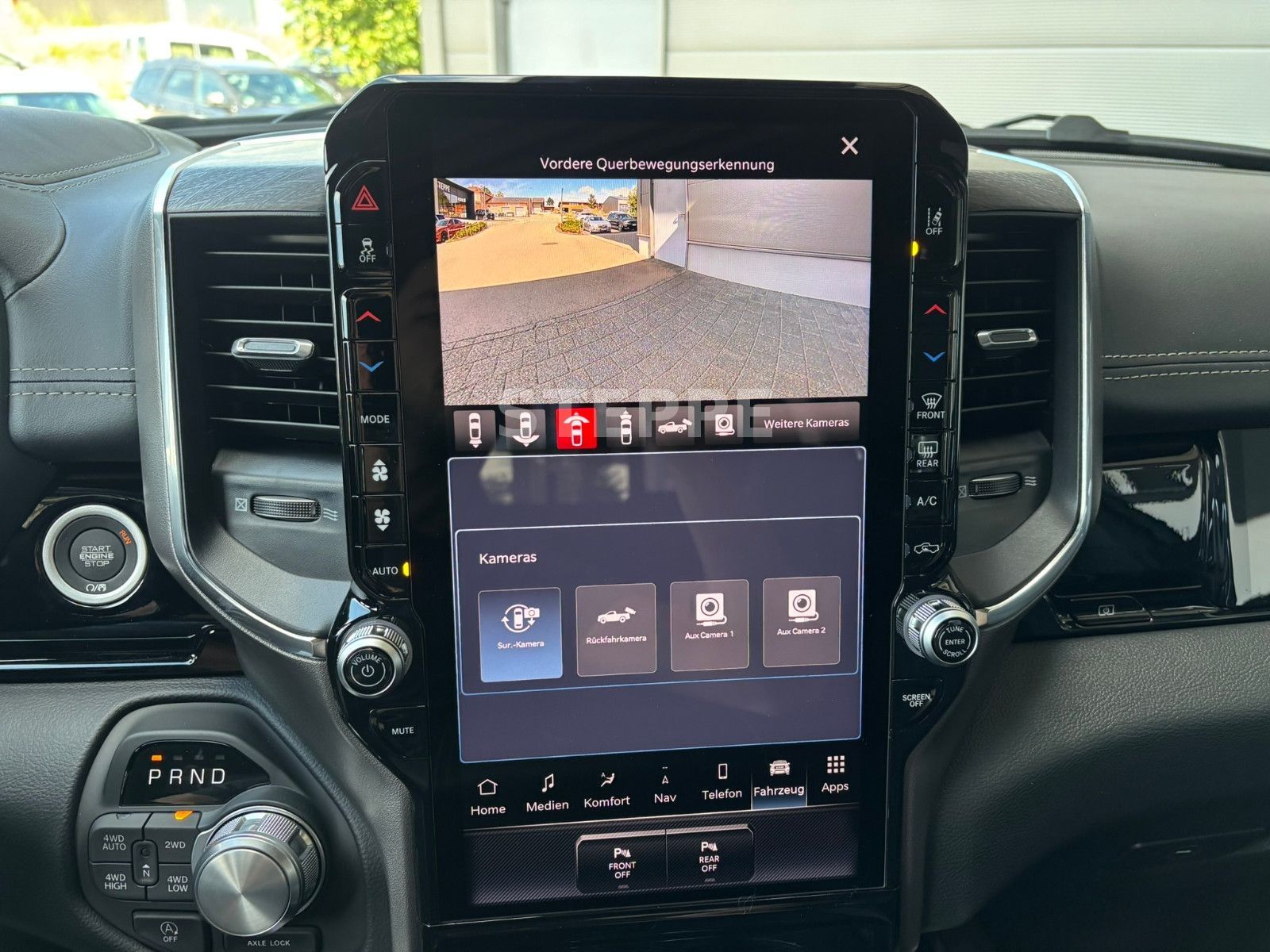 Dodge 2026 RAM 1500 5,7LV8 Night Safety Tech. AHK 22"