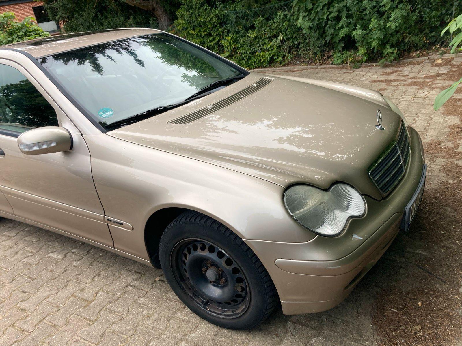 Mercedes-Benz C 240