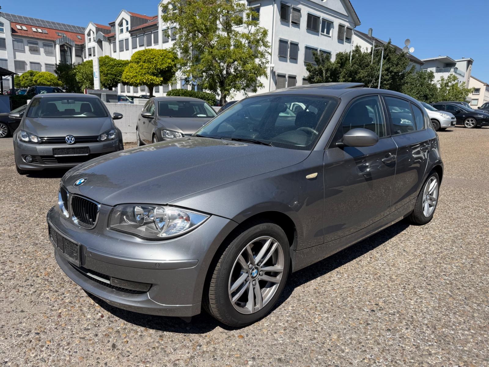 BMW 118i Limousine*Navi*Klimaaut.*SHZ*Motor Klackert