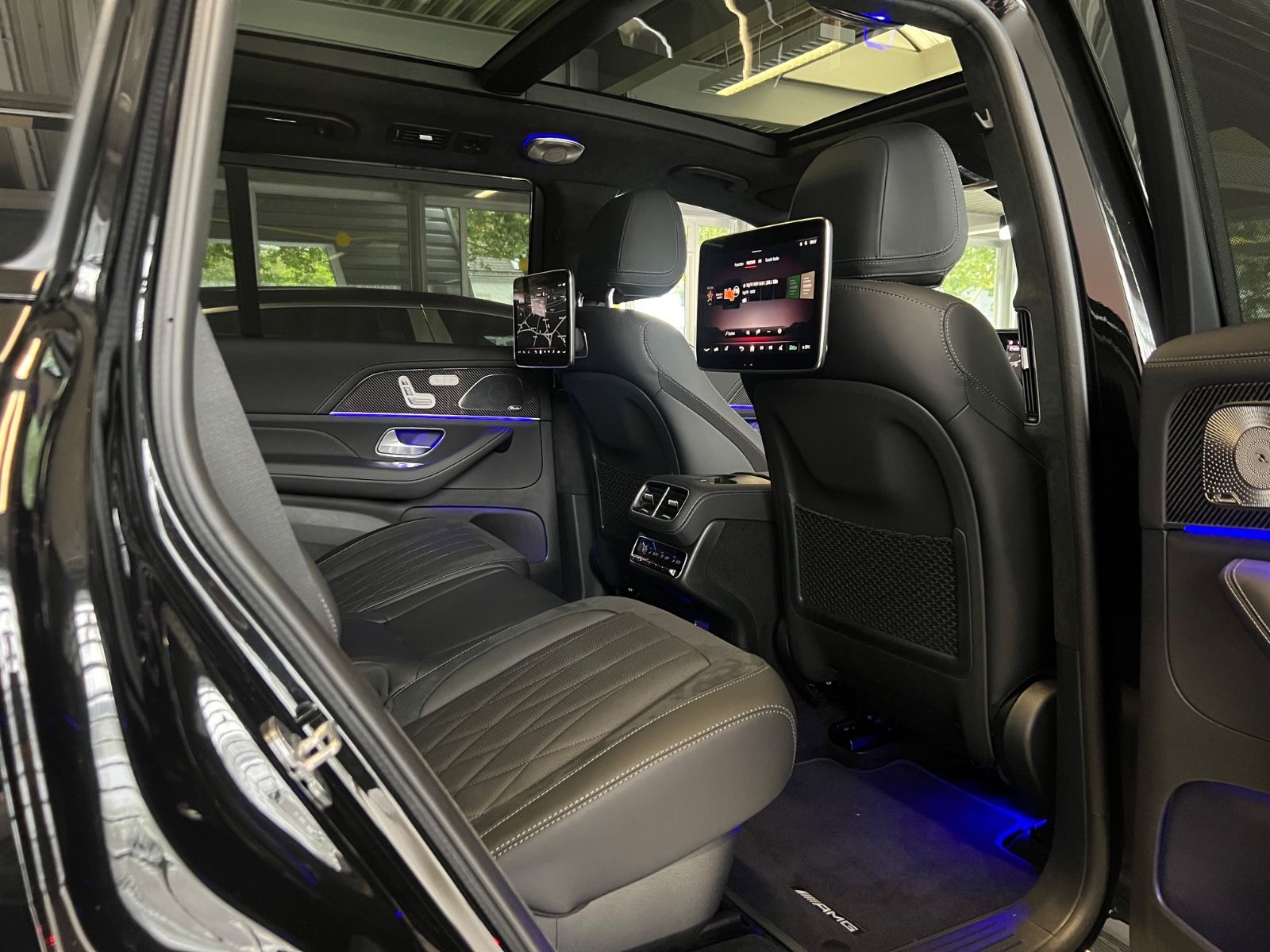 Fahrzeugabbildung Mercedes-Benz GLS 63 AMG 4 Matic*CARBON*3D BURMESTER*NEUWERTIG