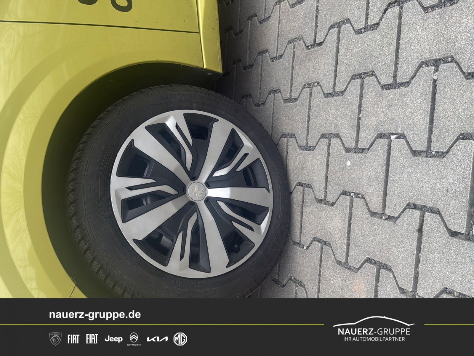 Fahrzeugabbildung Peugeot 208 Hybrid 100 Allure