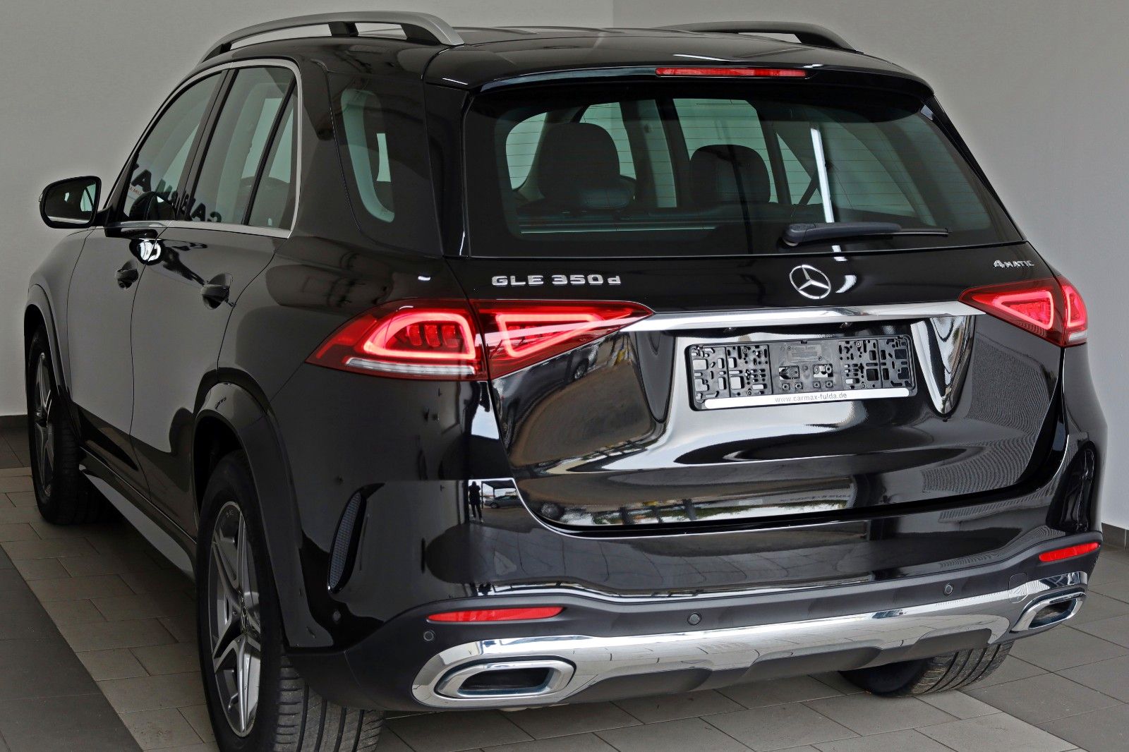 Fahrzeugabbildung Mercedes-Benz GLE 350d 4M AMG Line Leder,Navi,LED,360°,ParkPak