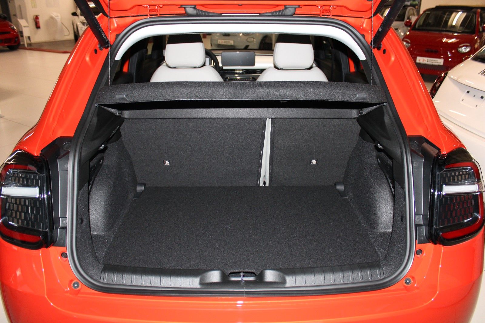 Fahrzeugabbildung Fiat 600 e La Prima