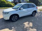 Suzuki Vitara 1.6 DDiS *Full-LED+Leder+ACC+Navi+Kamera - Suzuki Vitara Gebrauchtwagen in Hamburg