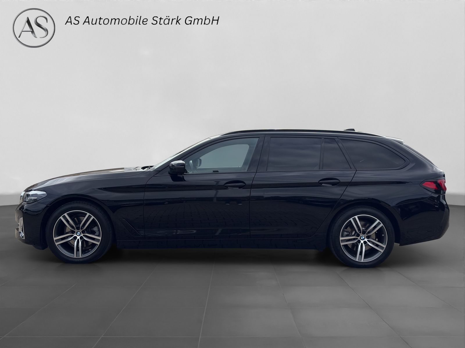 BMW 520d Touring xDrive Luxury+Cam+Stop&Go+H&K+AHK imagem 2