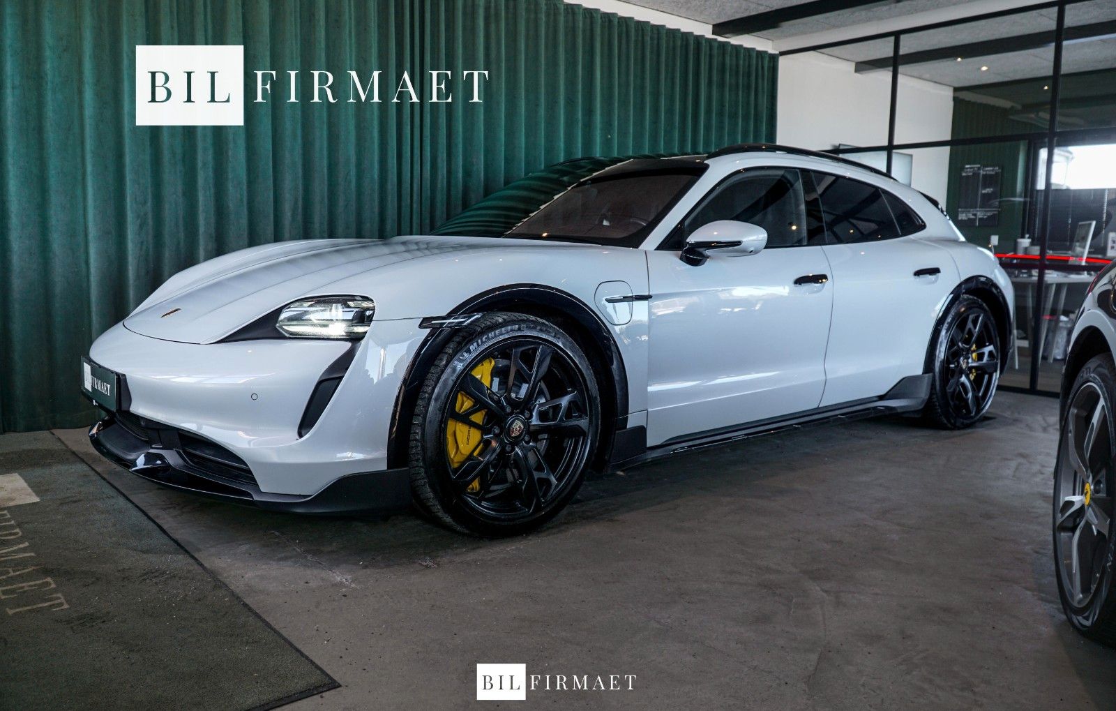PORSCHE Taycan Turbo S Cross Turismo DESIGN|KERA|CARBON