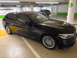 BMW 530d T  ACC HUD Pano Komfortsitze Sport AHK Voll - BMW 530 Gebrauchtwagen in Freiburg