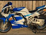 Suzuki "GSX-R 750 W (95) | GR7BB | 1.118€ Service Neu! - SUZUKI 1995 GSX 750