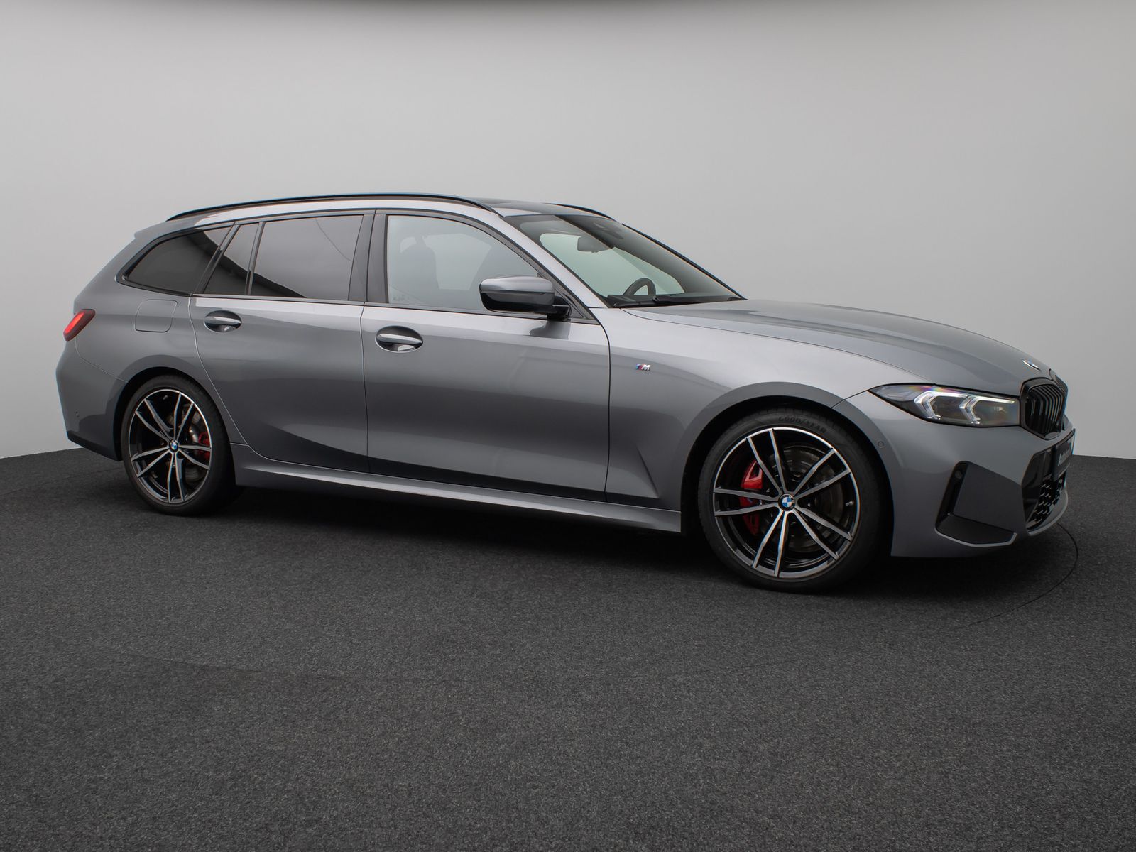 Fahrzeugabbildung BMW 330d M Sport Pro Panorama Kamera DAB H/K HUD