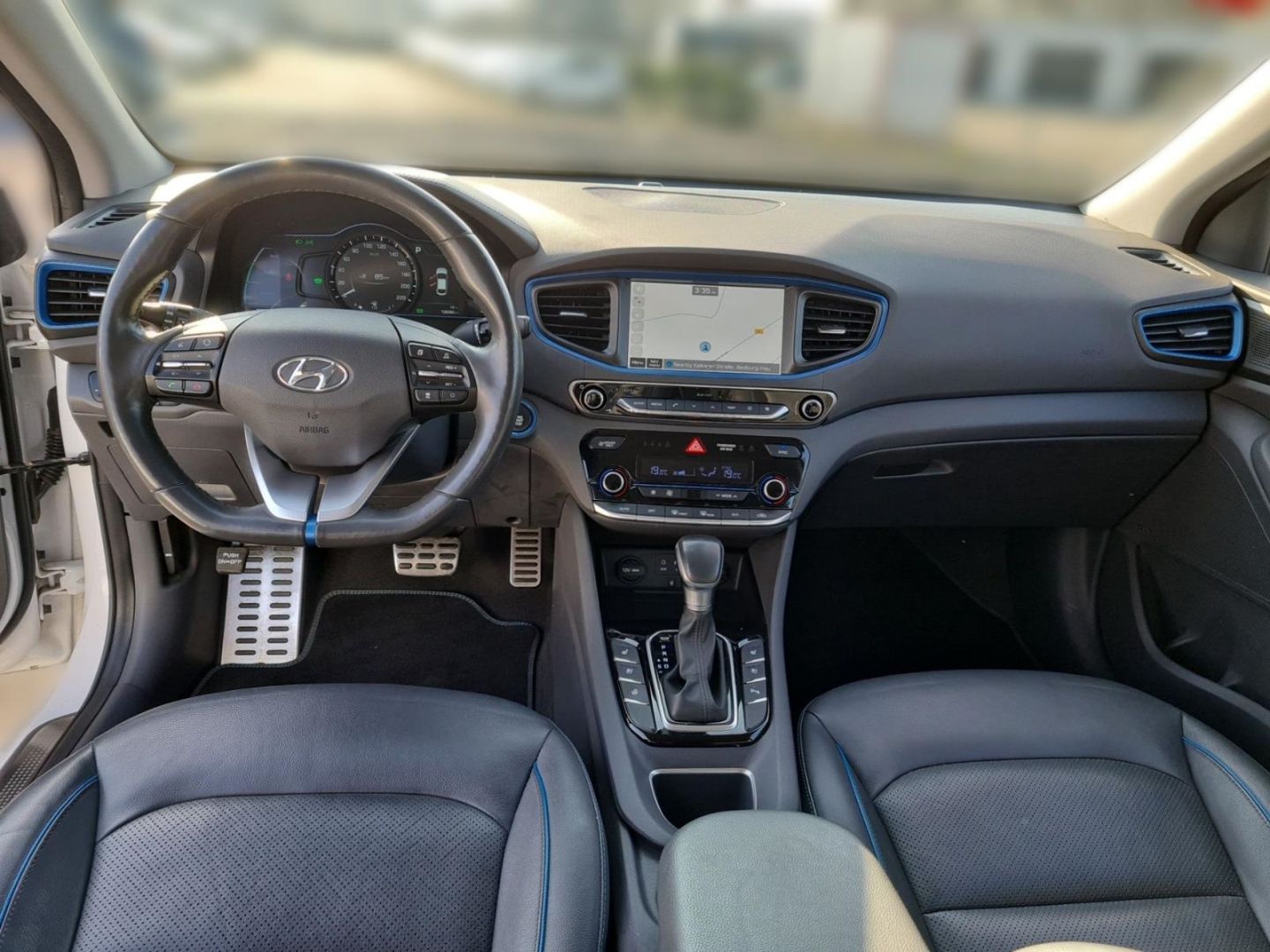 Fahrzeugabbildung Hyundai IONIQ 1.6 GDi HEV ELECTRO PREMIUM ALLWETTER+PDC