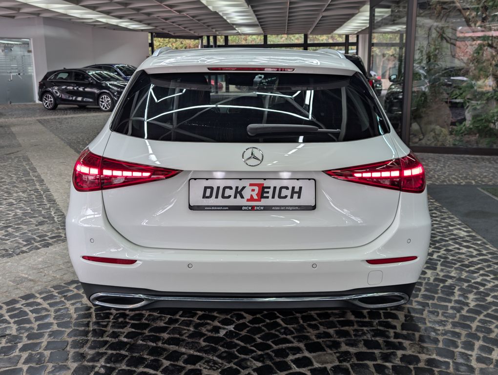MERCEDES-BENZ C-Class 2024