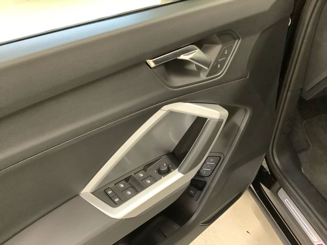 Q3 Sportback S line 35TFSI S tronic,AHZV,Kamera,