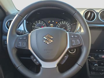 Fotografie 11 des Suzuki Vitara Hybrid Comfort+ Keyless PDC vo. & hi. SHZ