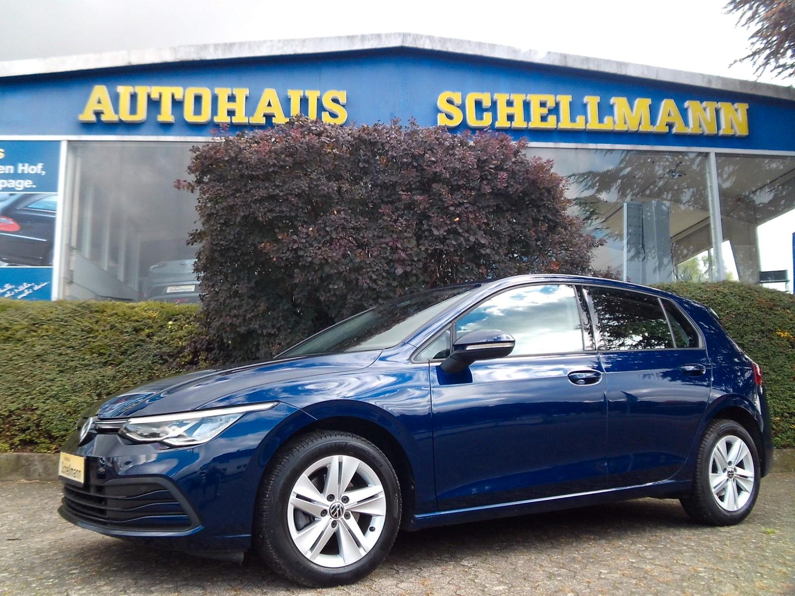 Volkswagen Golf VIII 1.5TSI Life LED PDC SHZ LHZ Navi