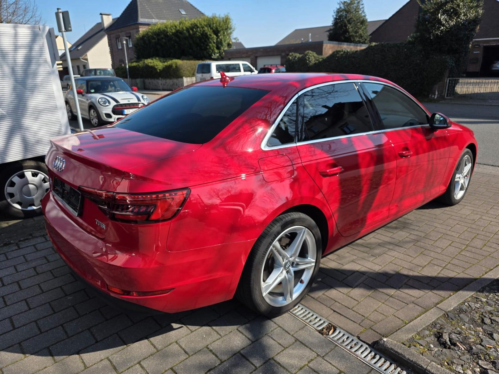 Audi A4 Lim. basis/Automatik/LED/Head-Up/PDC/