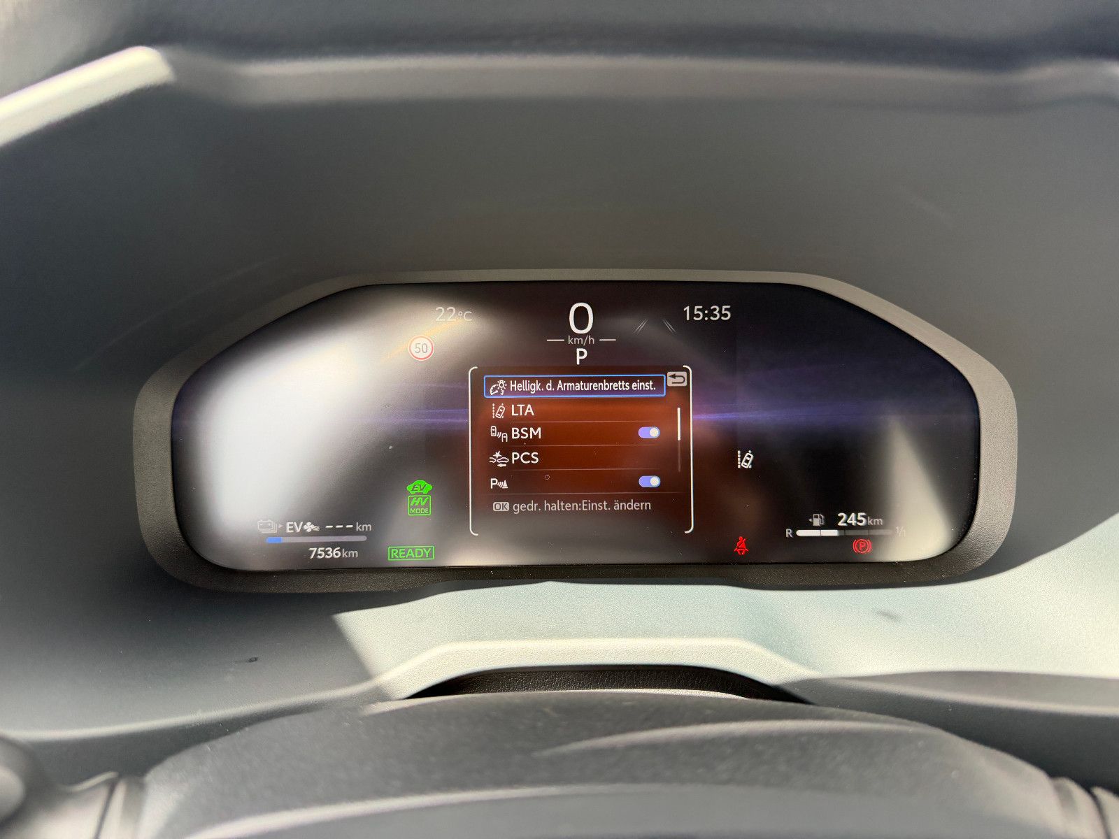 Fahrzeugabbildung Suzuki Across 2.5 Plug-In Hybrid Comfort+ E-Four/ACC/