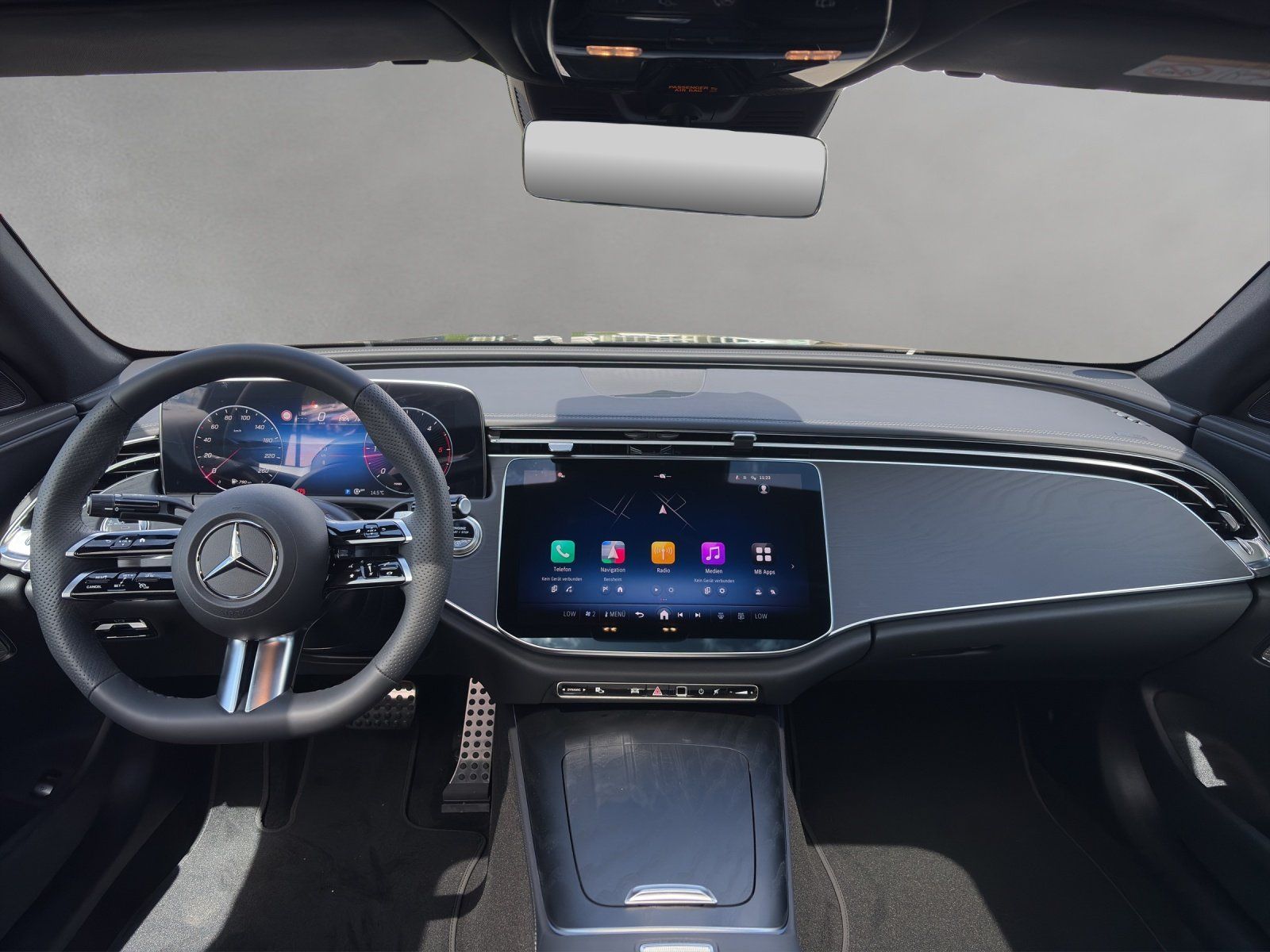Fahrzeugabbildung Mercedes-Benz E 220 d 4M AMG 360° DISTRO PTS Burme DIGIT Pano