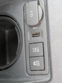Fahrzeugabbildung Volkswagen move up! KLIMA GRA TELVOR. PDC CITYNOTBREMS.1.HD