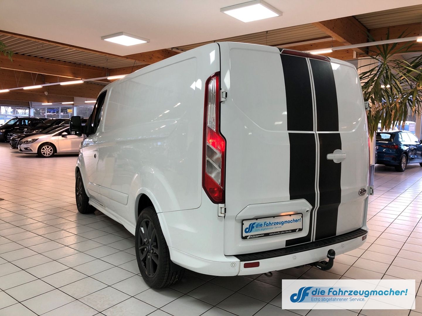 Fahrzeugabbildung Ford Transit Custom Kasten 290 L1 Sport 2.0 TDCI EU6d