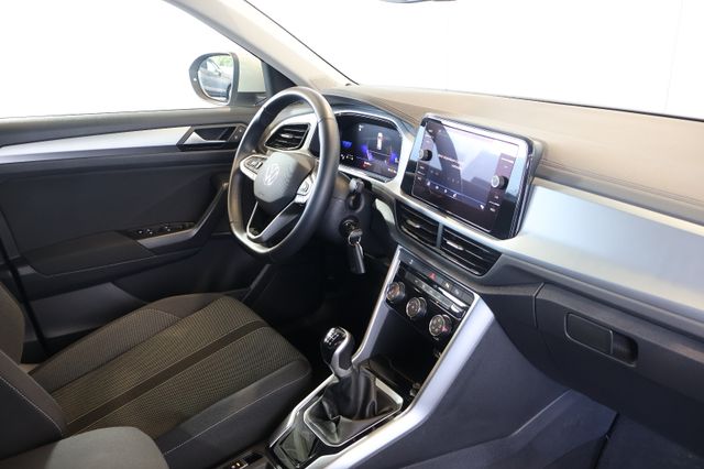 Volkswagen T-Roc 1.5 TSI Life AID+CARPLAY+LED+AHK