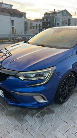 Renault Megane ENERGY TCe 205 EDC GT GT