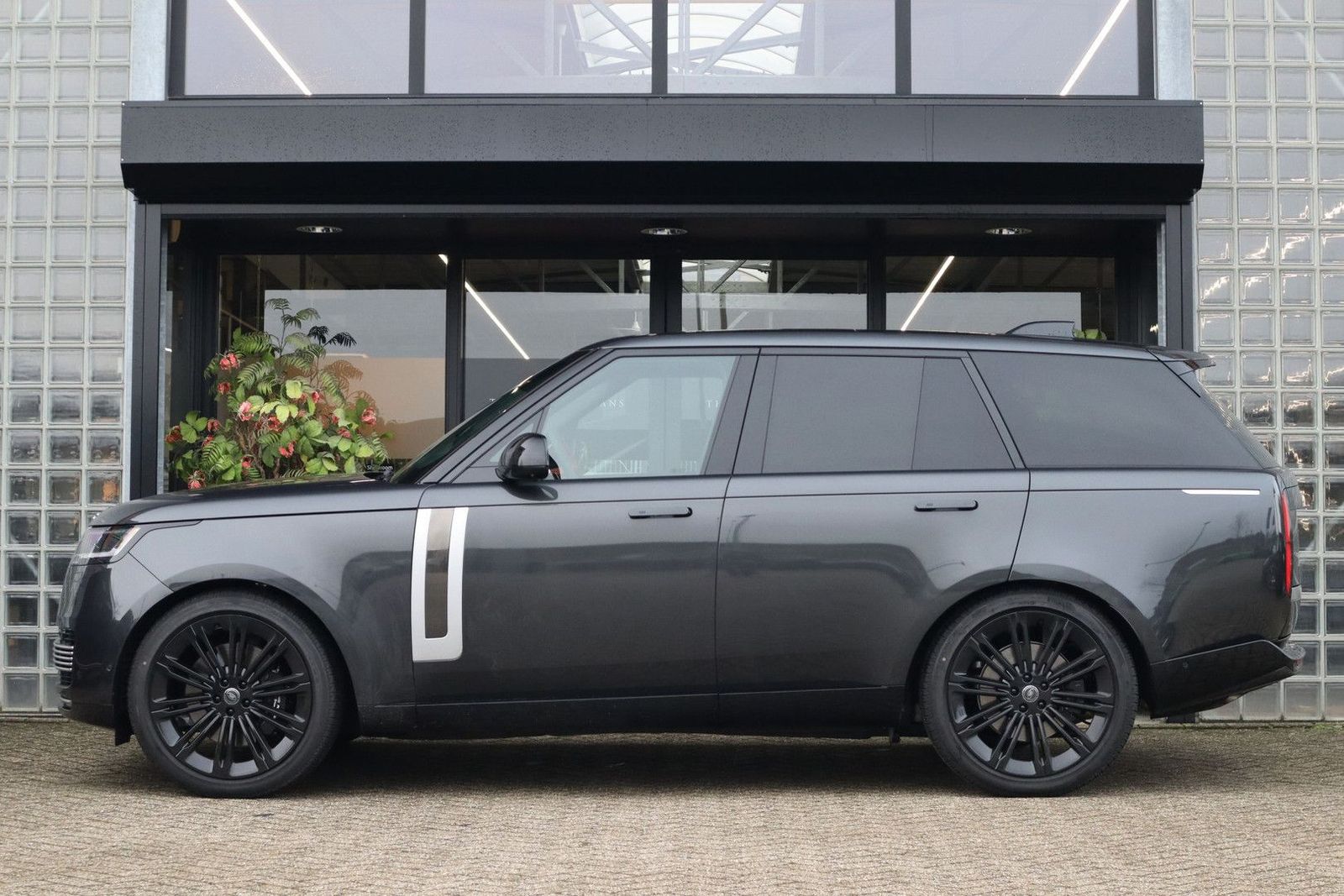 Land Rover Range Rover P615 SV | Meridian Signature Audio, imagem 3