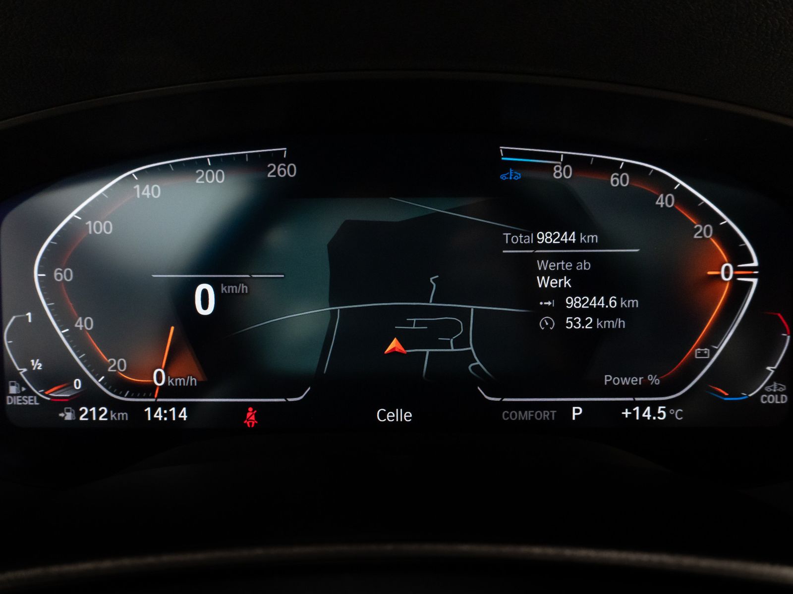 Fahrzeugabbildung BMW 520d Panorama DAB Leder AHK Alarm M Sport 18Zoll