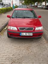 Volvo V40 1.8 - - gebrauchte Volvo V40 aus dem Jahr 1999