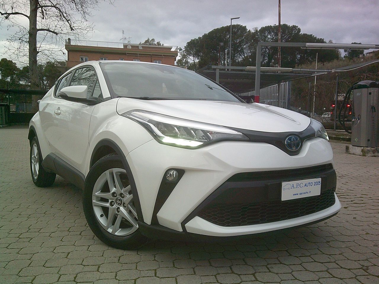 Toyota C-HR - 1