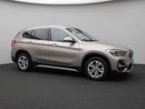 BMW X1 xD25d xLine H/K DAB Parkassis AHK Alarm Sport - BMW X1 mit Diesel-Antrieb: Leder, Navigationssystem, Geländewagen
