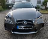 Lexus IS 300h Luxury Line  Mark Levinson  - Lexus: Is