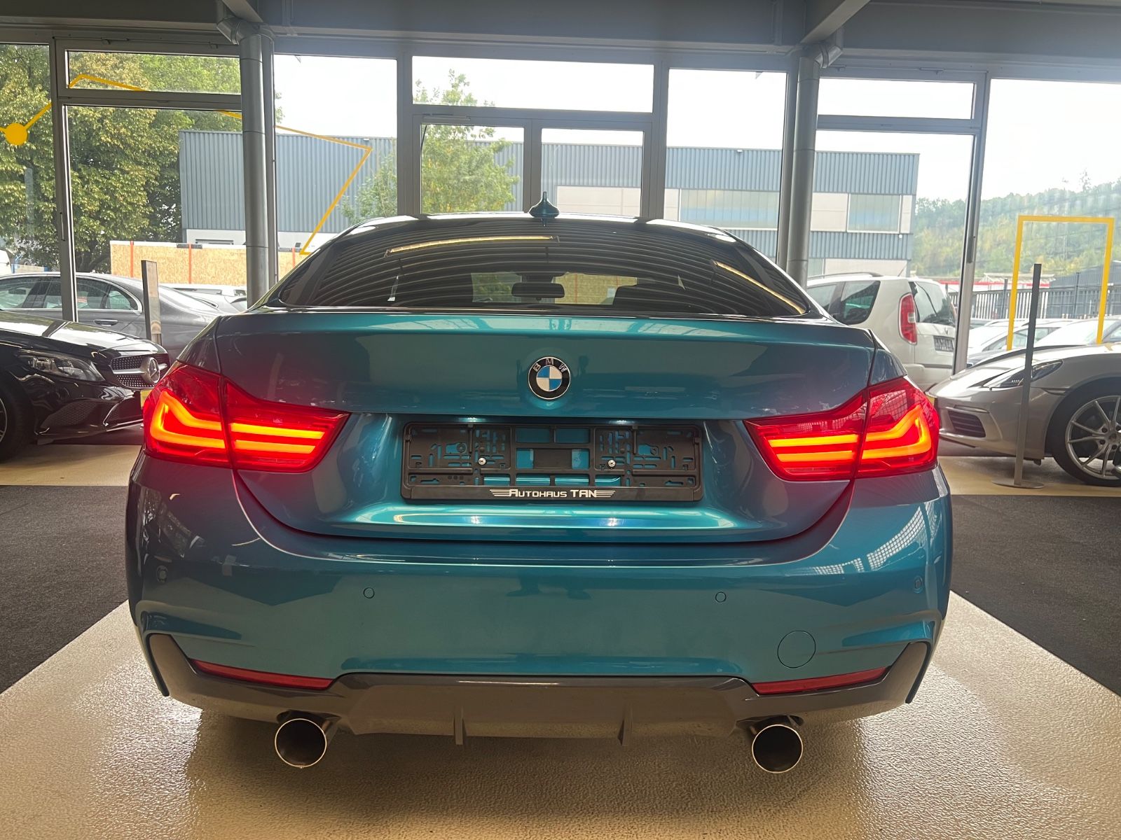 Fahrzeugabbildung BMW 4 Gran Coupe 430 i M Sport*Rocksblau