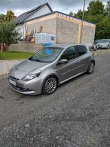 Renault Clio III RS 2.0 16V mit RECARO-Sitzen - Renault Clio: RS 16v