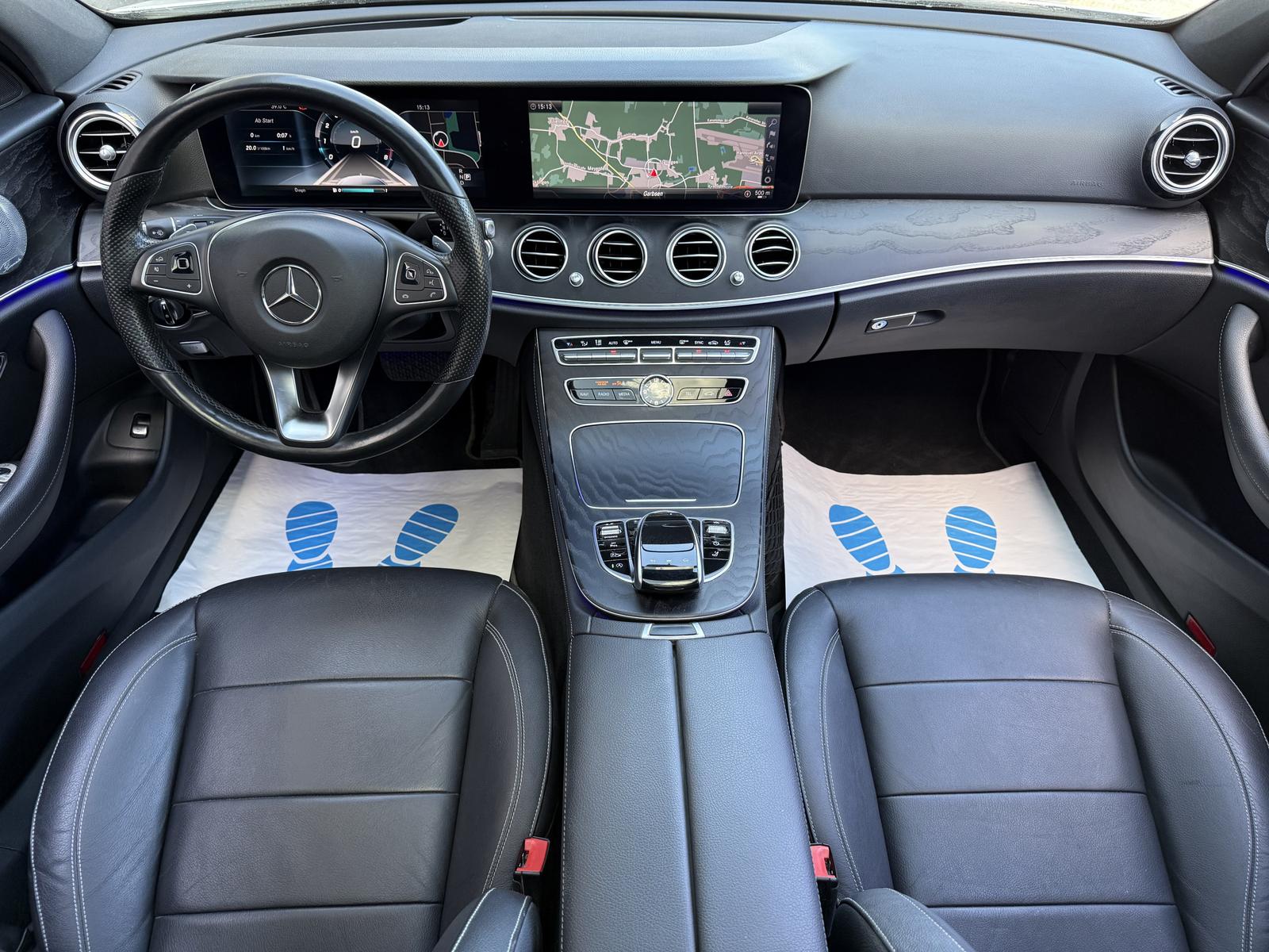 Mercedes-Benz E 400 4Matic AMG *MULTIBEAM*PANO*360°*