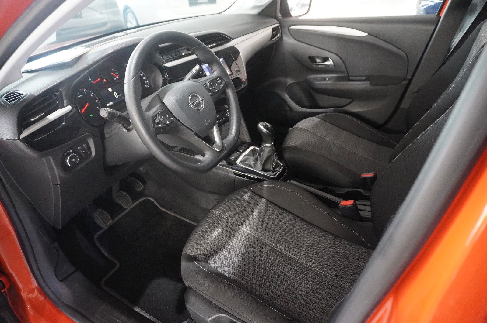 Fahrzeugabbildung Opel Corsa F 1.2 EDITION KLIMA/PDC/USB/TEMP./BT