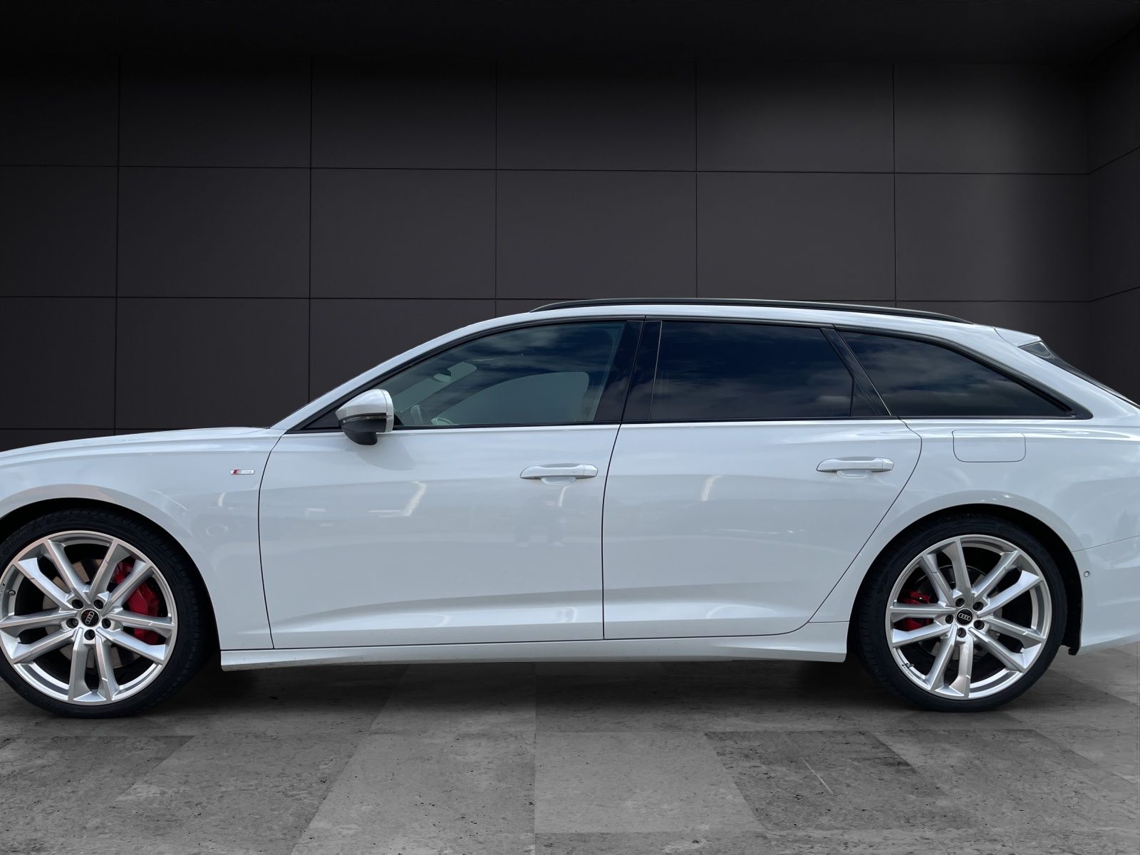 Fahrzeugabbildung Audi A6 Avant TFSI e quattro S line Matrix Navi SHZ