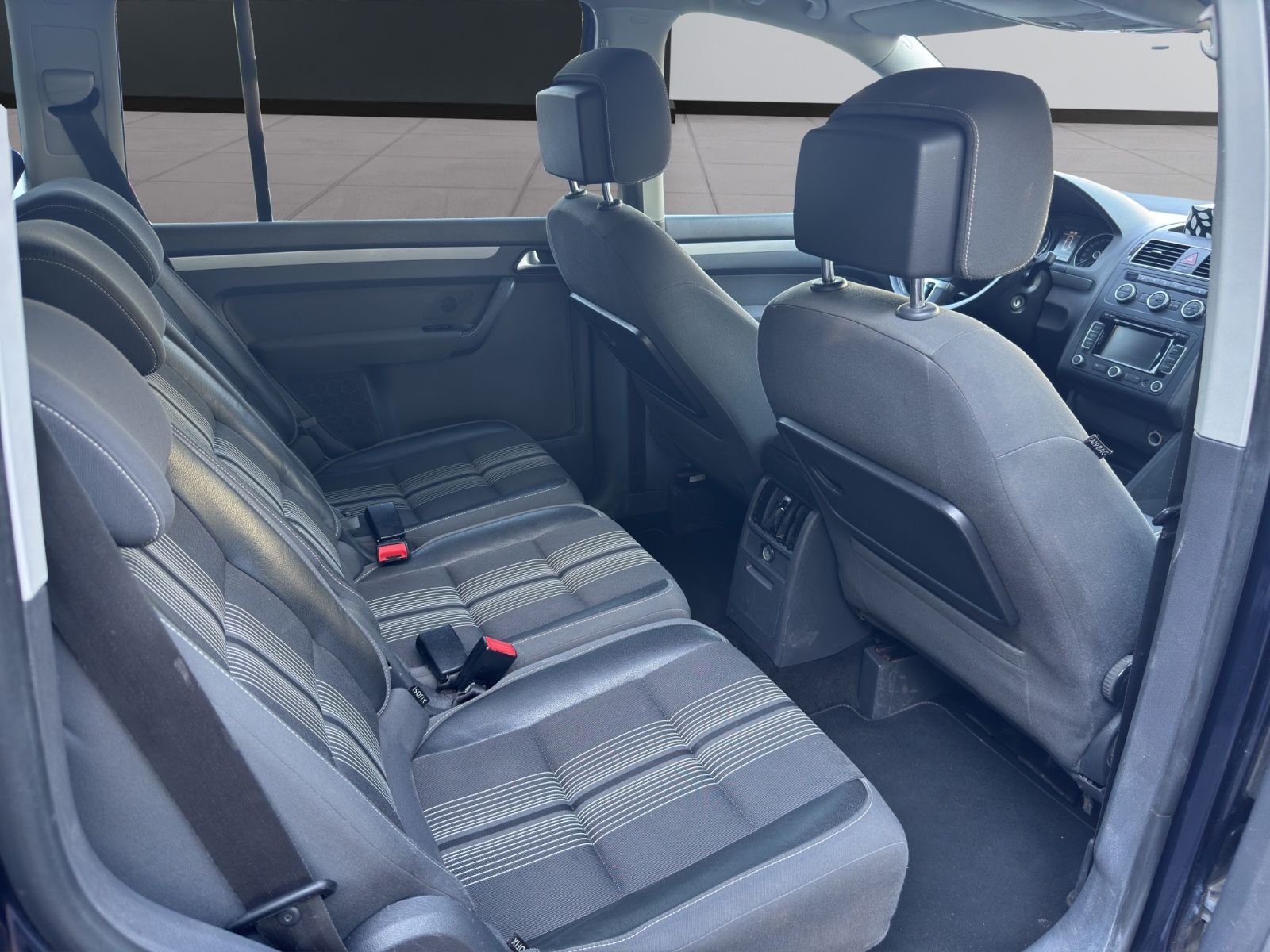 Fahrzeugabbildung Volkswagen Touran Match*7Sitzer*6*Gang*Steuerkette*Neu
