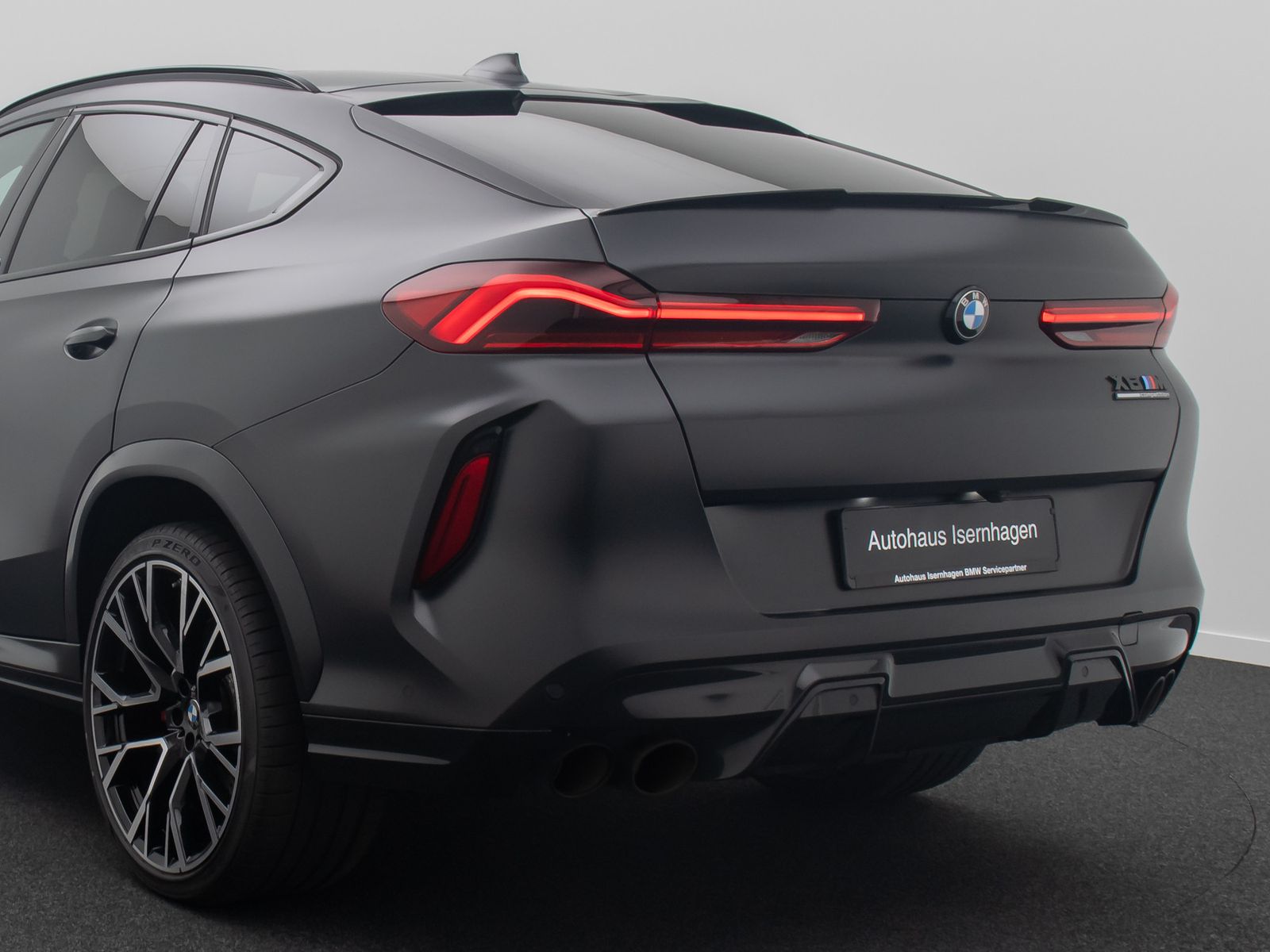 Fahrzeugabbildung BMW X6 M Competition Massage FondEnt Individual Voll