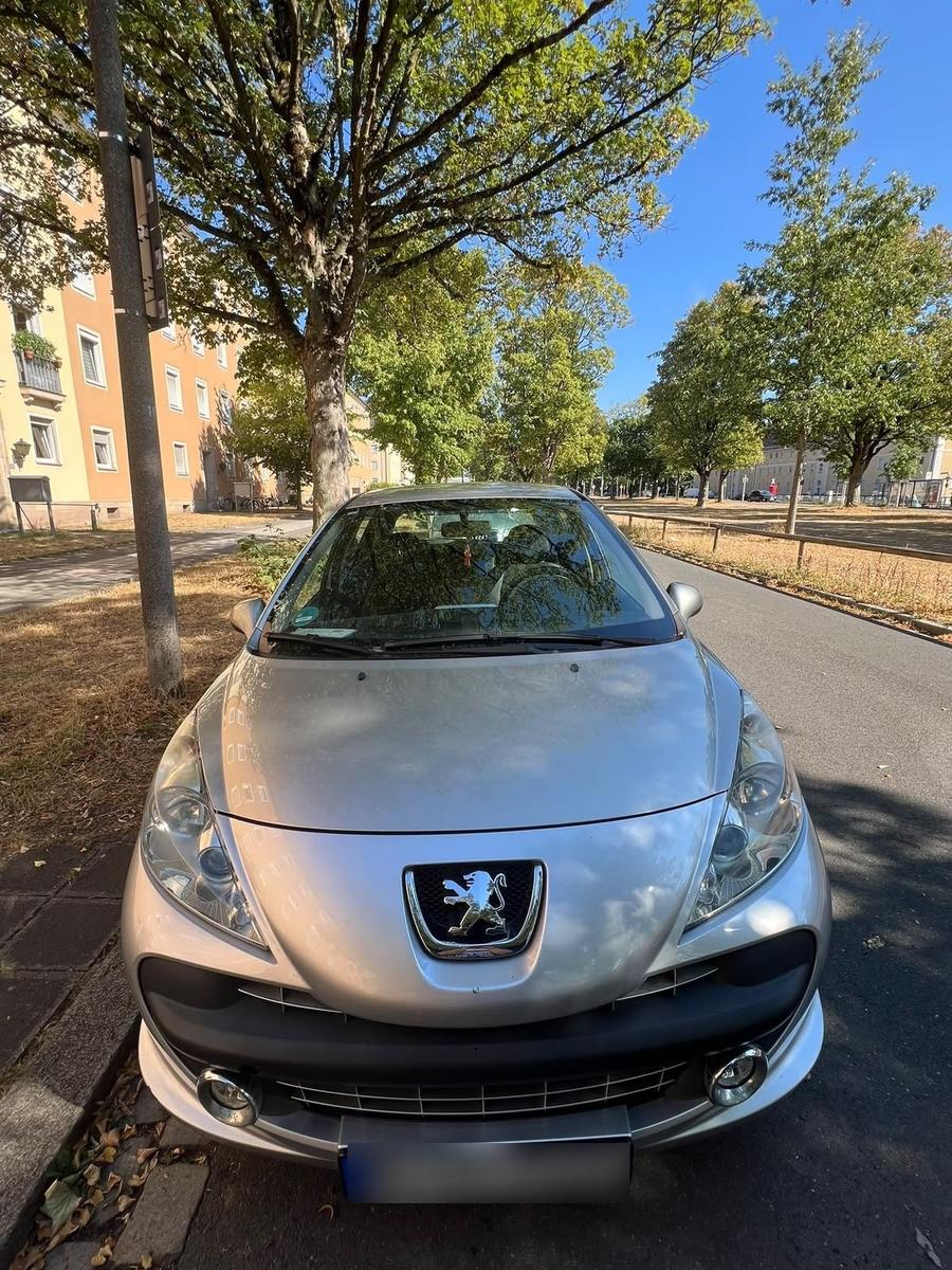 Peugeot 207