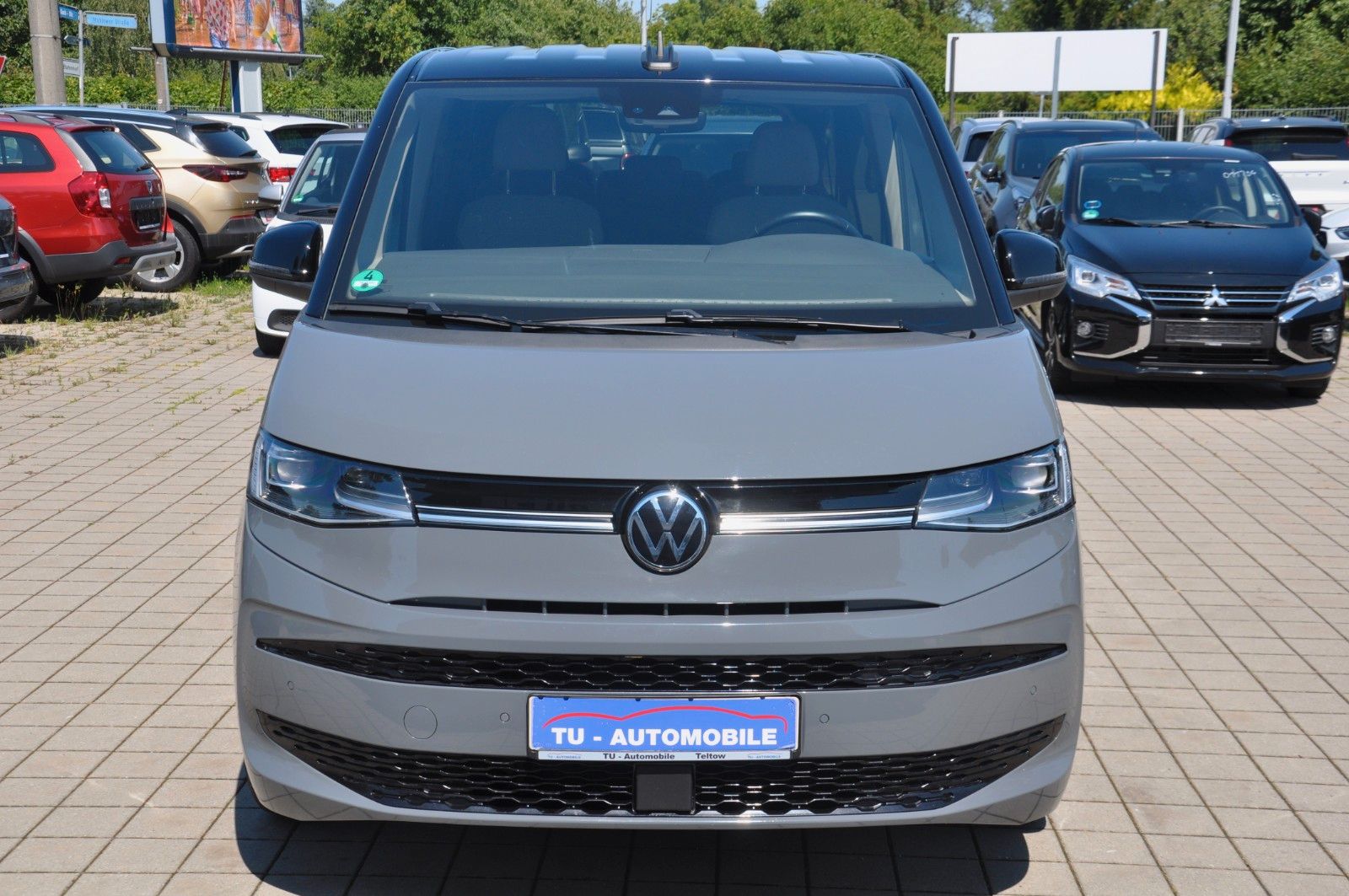 Volkswagen T7 Multivan Edition Lang 2.0 TSI MATRIX-AHK-NAV foto 2