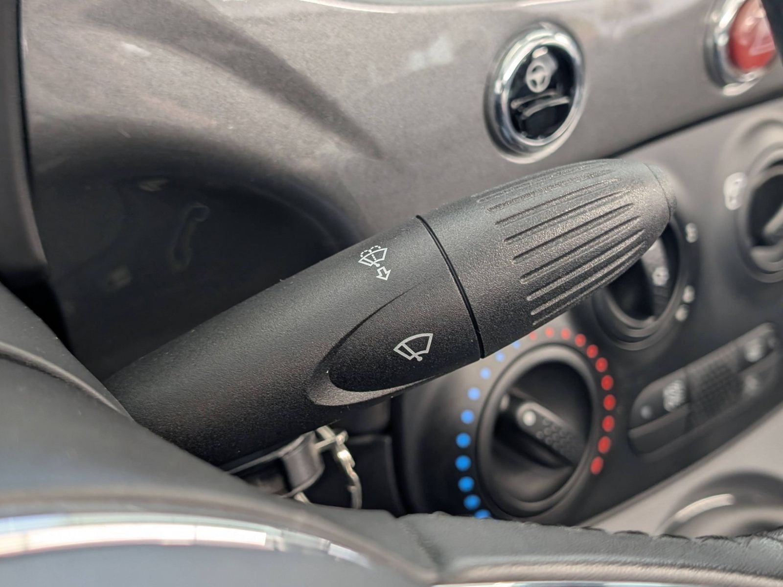 FIAT 500C  1.2 Lounge Cabrio Klima Bluetooth – Bild 31