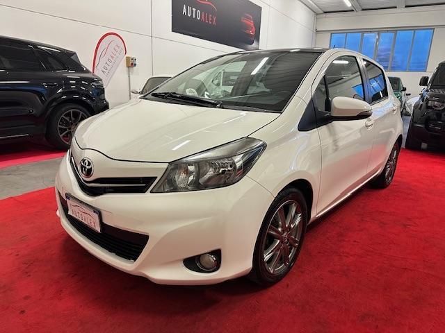 Toyota TOYOTA - Yaris 5p 1.3 Lounge NEOPATENTATI