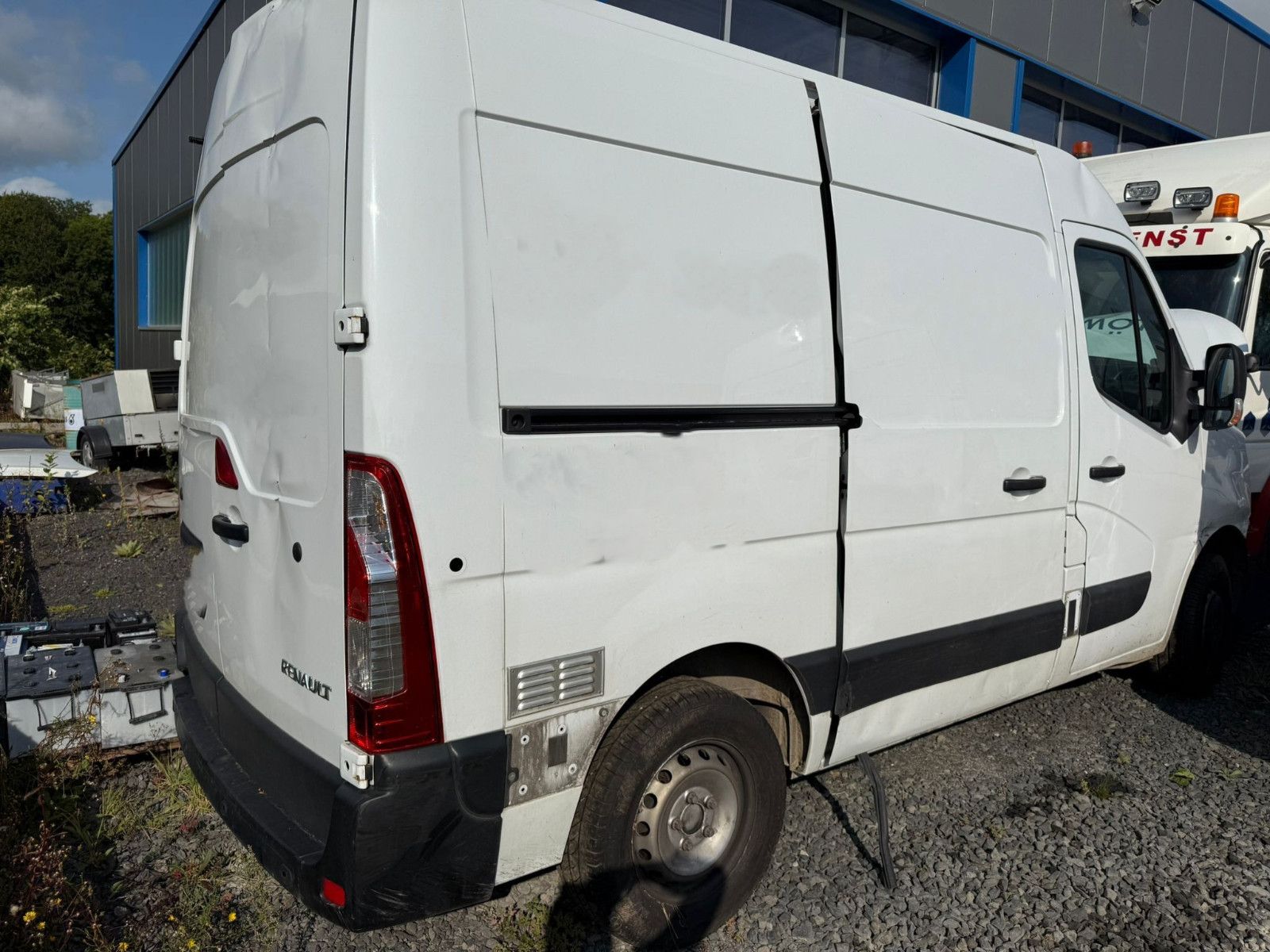 Fahrzeugabbildung Renault Master III Kasten L1H2 HKa 3,5t/1.HAND