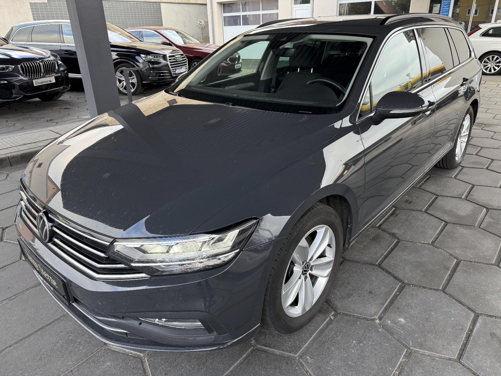Volkswagen Passat Variant LED  Navi  AHK   Kamera  Alu