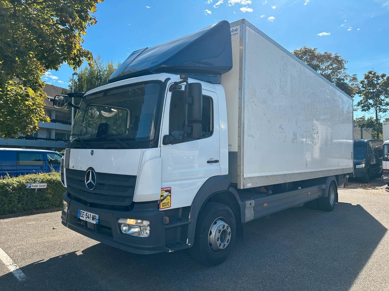 Mercedes-Benz 1518 KOFFER