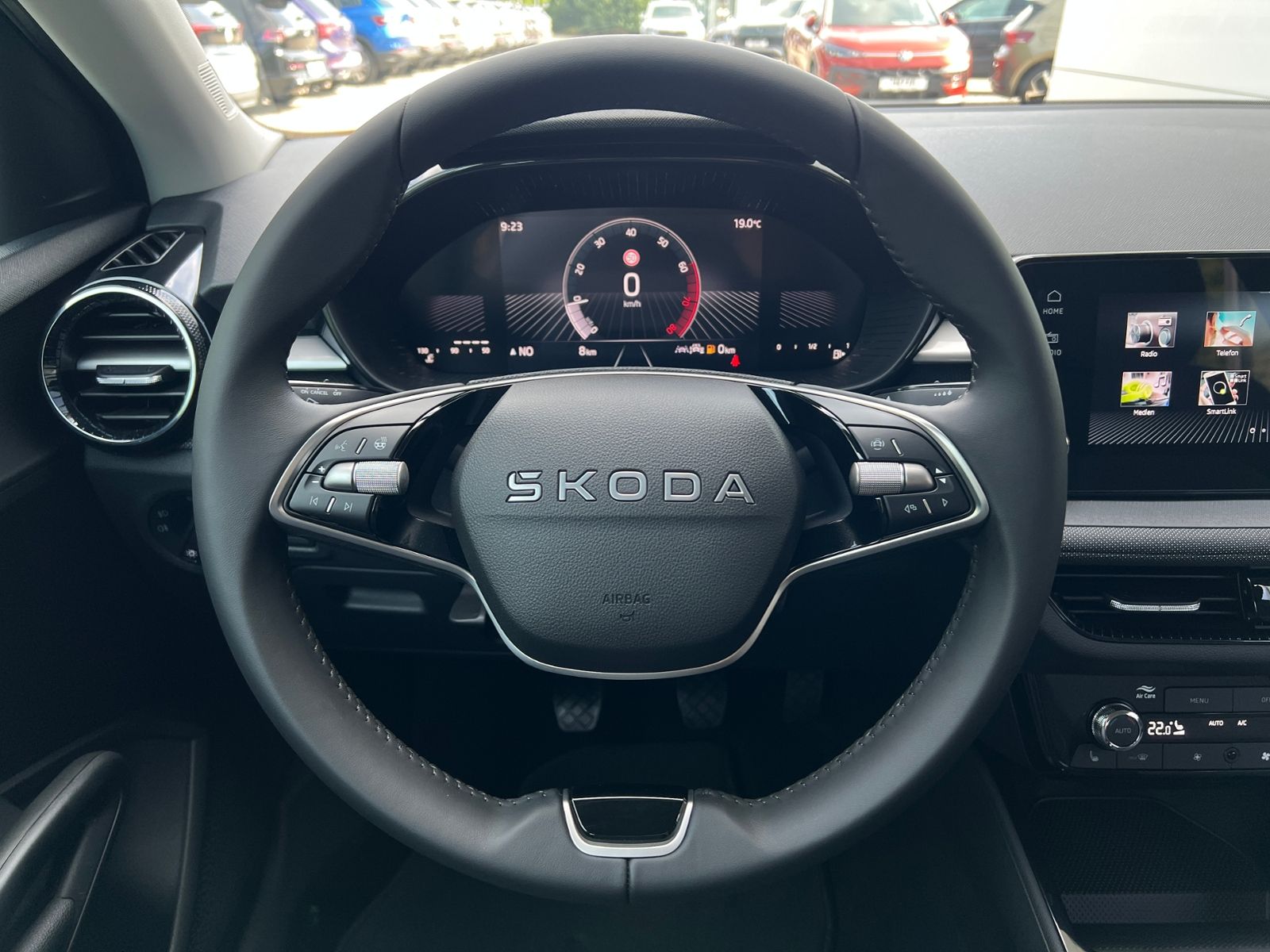 Fahrzeugabbildung SKODA Fabia  Selection 1.0 MPI *Climatronic, LED, Einp