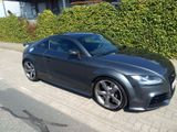 Audi TT RS plus Coupe 2.5 TFSI S tronic quattro - Audi TT RS: Automatik