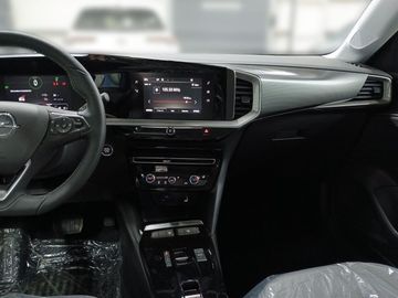 Fotografie des Opel Mokka-e Elegance Kamera LED Sitzheizung PDC